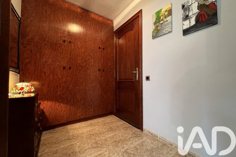 Apartamento en venta en Caldes de Montbui, Barcelona, España 4 dormitorios, 128 m2 No. 152735 - foto 2