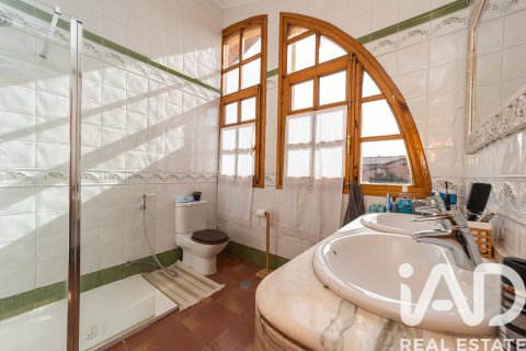 Dom w Sariegos, Leon, Hiszpania 4 sypialnie, 223 mkw. nr 152733 – zdjęcie 24