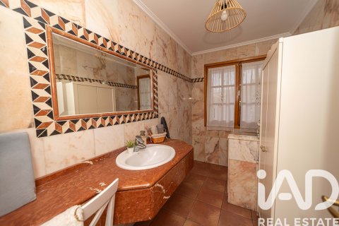 Dom w Sariegos, Leon, Hiszpania 4 sypialnie, 223 mkw. nr 152733 – zdjęcie 14