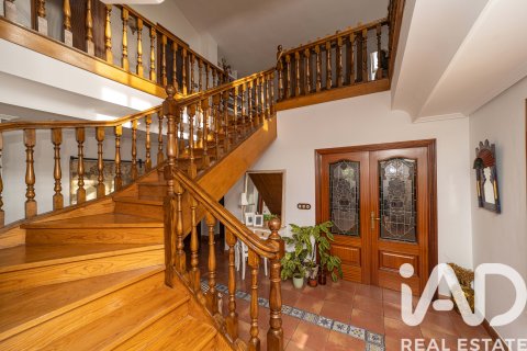 Dom w Sariegos, Leon, Hiszpania 4 sypialnie, 223 mkw. nr 152733 – zdjęcie 4