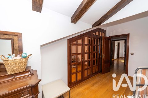 Dom w Sariegos, Leon, Hiszpania 4 sypialnie, 223 mkw. nr 152733 – zdjęcie 22