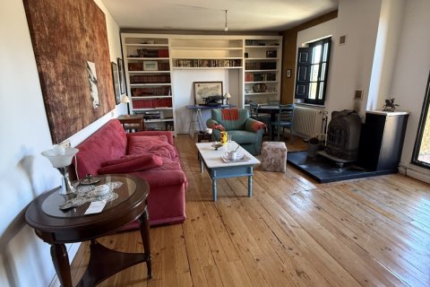 Villa for sale in Valdefresno, Leon, Spain 4 bedrooms, 220 sq.m. No. 152736 - photo 24