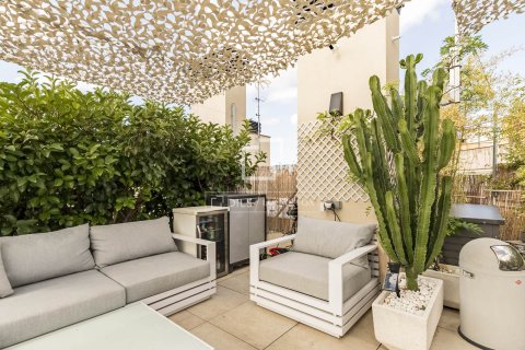 Penthouse w Barcelona, Hiszpania 2 sypialnie, 78 mkw. nr 150454 – zdjęcie 3