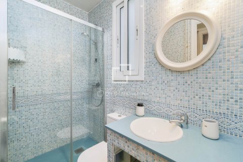 Apartment à vendre à Barcelona, Espagne, 3 chambres, 123 m2 No. 150457 - photo 13