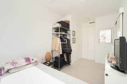 Wohnung zum Verkauf in Barcelona, Spanien 4 Schlafzimmer, 131 m2 Nr. 150458 - Foto 30