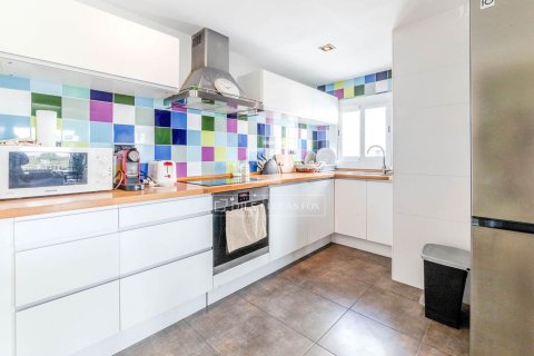 Huoneisto myytävänä Sitges, Barcelona, Espanja, 3 makuuhuonetta, 109 m2 No. 150459 - kuva 4