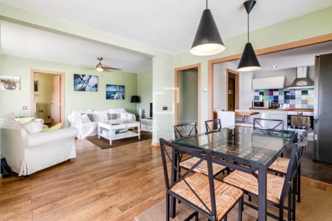 Huoneisto myytävänä Sitges, Barcelona, Espanja, 3 makuuhuonetta, 109 m2 No. 150459 - kuva 3