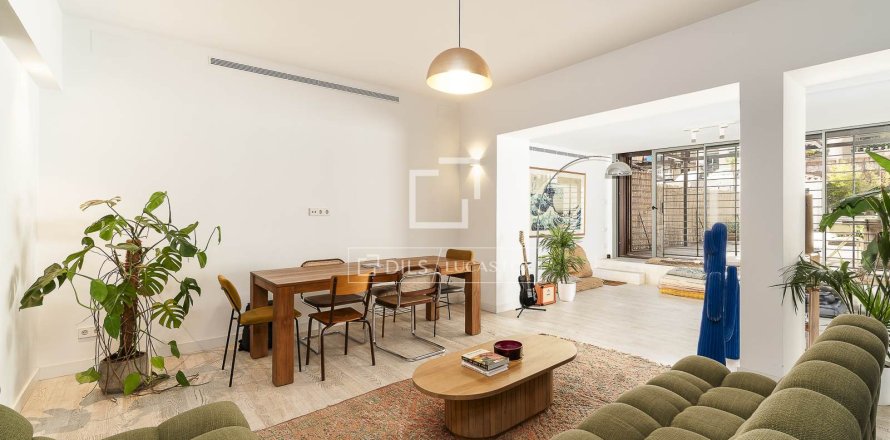 Apartment à Barcelona, Espagne 3 chambres, 165 m2 No. 150456