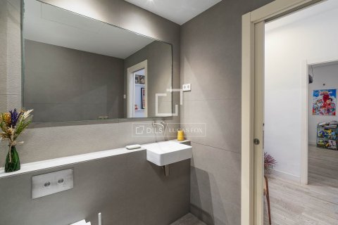 Apartment à vendre à Barcelona, Espagne, 3 chambres, 165 m2 No. 150456 - photo 25