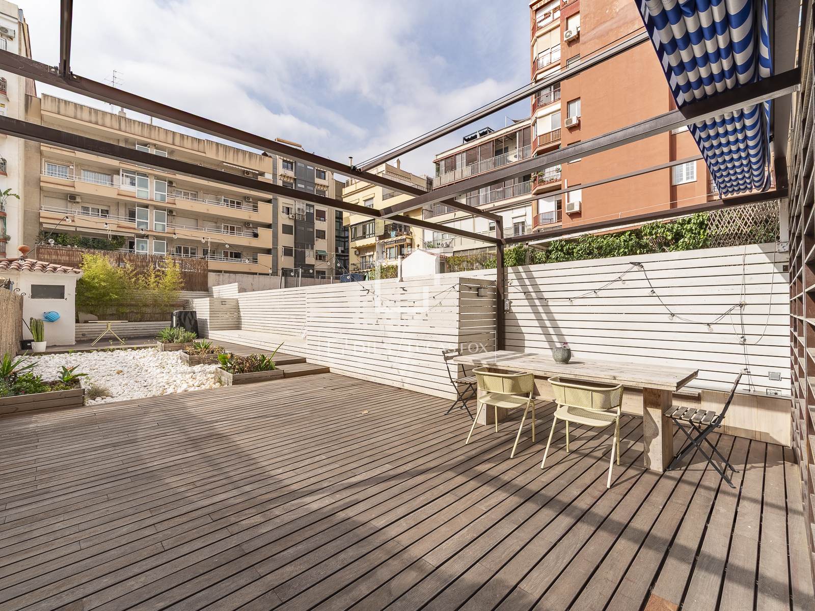 Lägenhet i Barcelona, Spanien 3 sovrum, 165 kvm. Nr. 150456