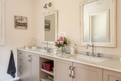 Villa for sale in Sant Cugat Del Valles, Barcelona, Spain 5 bedrooms, 338 sq.m. No. 150455 - photo 21