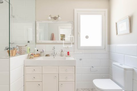 Villa for sale in Sant Cugat Del Valles, Barcelona, Spain 5 bedrooms, 338 sq.m. No. 150455 - photo 16