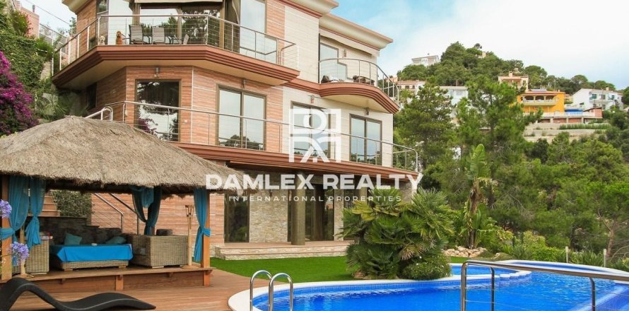 Willa w Lloret de Mar, Girona, Hiszpania 4 sypialnie, 360 mkw. nr 176854