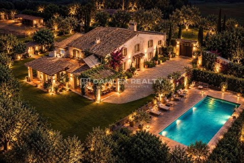 Villa in Palamos, Girona, Spain 5 bedrooms, 490 sq.m. No. 176853