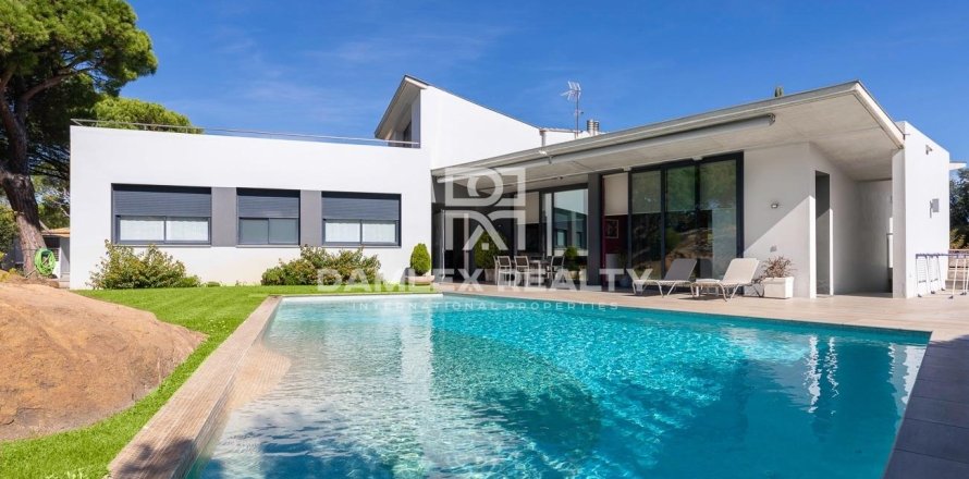 Willa w Sant Feliu de Guixols, Girona, Hiszpania 5 sypialni, 466 mkw. nr 176855