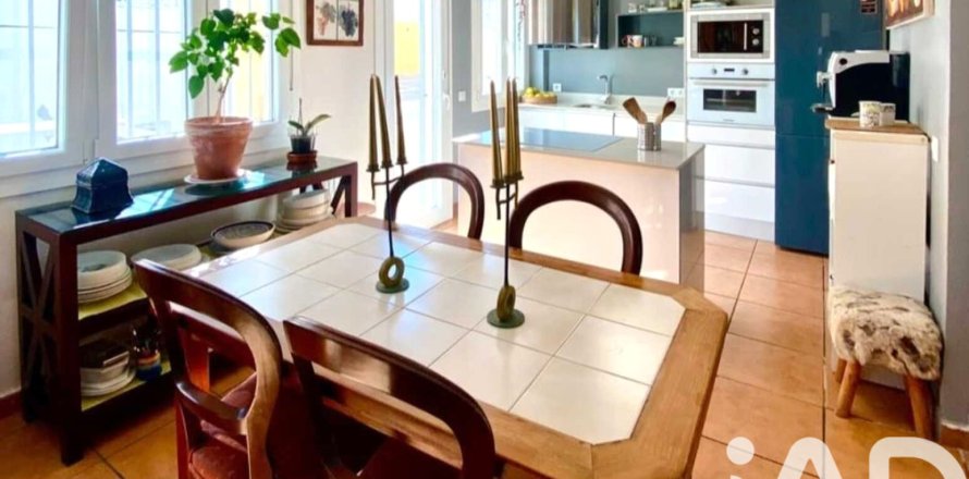 Townhouse in Tarifa, Cadiz, Spain 3 bedrooms, 164 sq.m. No. 152819