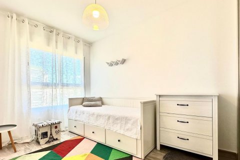 Продажа квартиры Бенидорм, Аликанте, Испания 3 спальни, 124м2 №109378 - фото 28