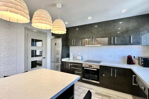 Продажа квартиры Бенидорм, Аликанте, Испания 3 спальни, 124м2 №109378 - фото 16