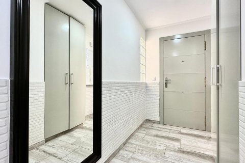 Продажа квартиры Бенидорм, Аликанте, Испания 3 спальни, 124м2 №109378 - фото 25