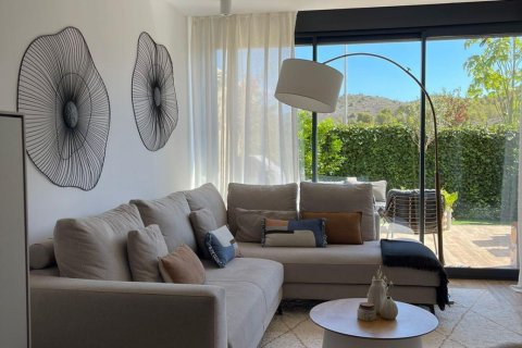Penthouse for rent Villajoyosa, Alicante, Spain 2 bedrooms, 159 sq.m. No. 109385 - photo 1
