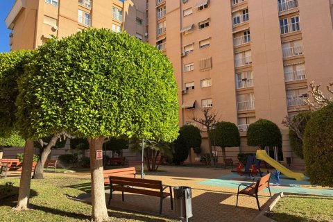 Apartment for sale Alicante, Spain 2 bedrooms, 126 sq.m. No. 109375 - photo 8