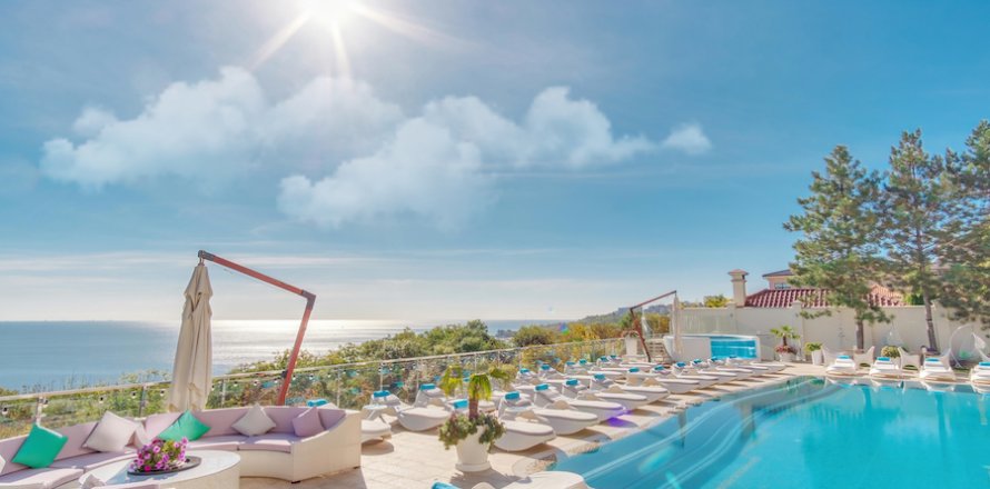 Коммерческая недвижимость в Пладжа-де-Аро, Герона, Испания №141253