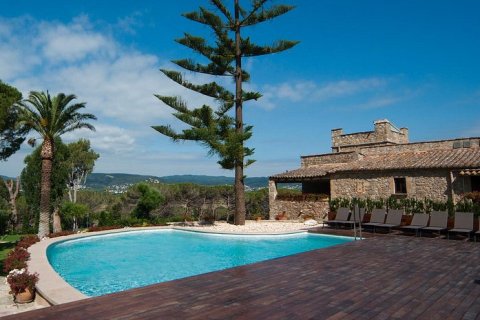 Lokal usługowy w Calonge, Girona, Hiszpania 3700 mkw. nr 141255 – zdjęcie 1