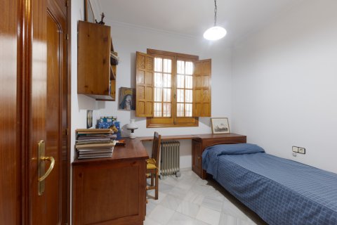 House for sale in Coria del Rio, Seville, Spain 5 bedrooms, 500 sq.m. No. 155970 - photo 21
