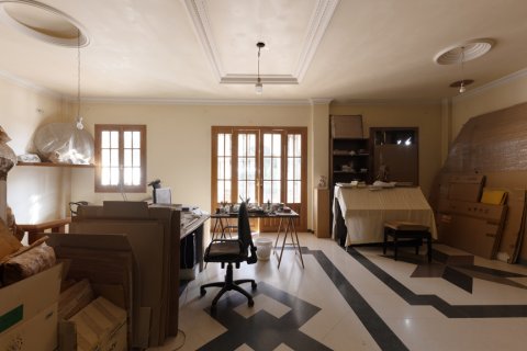 House for sale in Coria del Rio, Seville, Spain 5 bedrooms, 500 sq.m. No. 155970 - photo 19