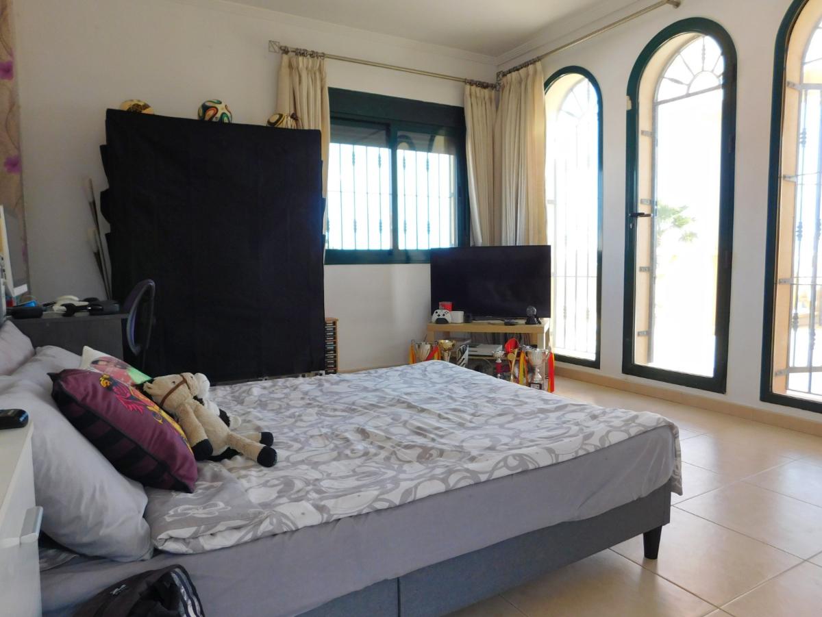 Villa a Ciudad Quesada, Alicante, Spagna 4 camere da letto, 207 mq. N° 149112