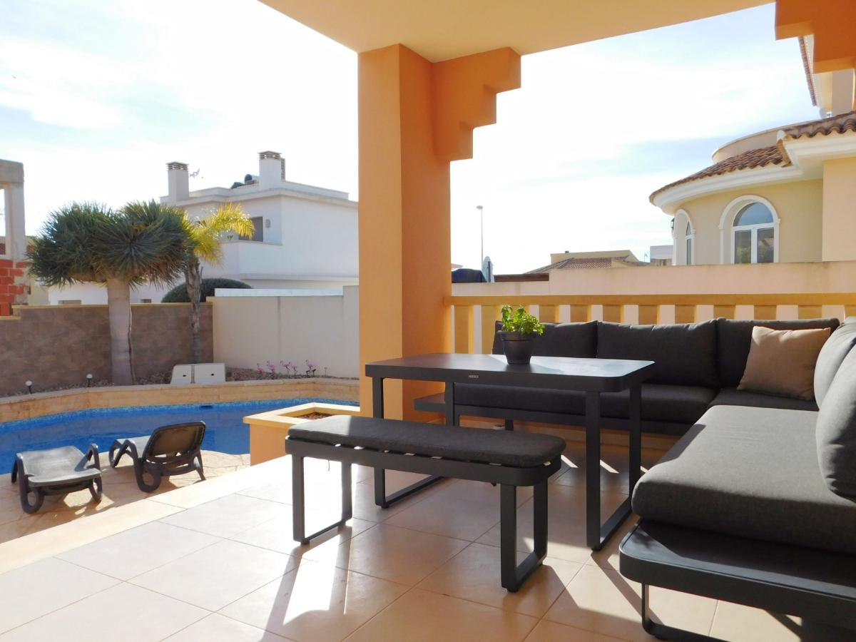 Villa a Ciudad Quesada, Alicante, Spagna 4 camere da letto, 207 mq. N° 149112