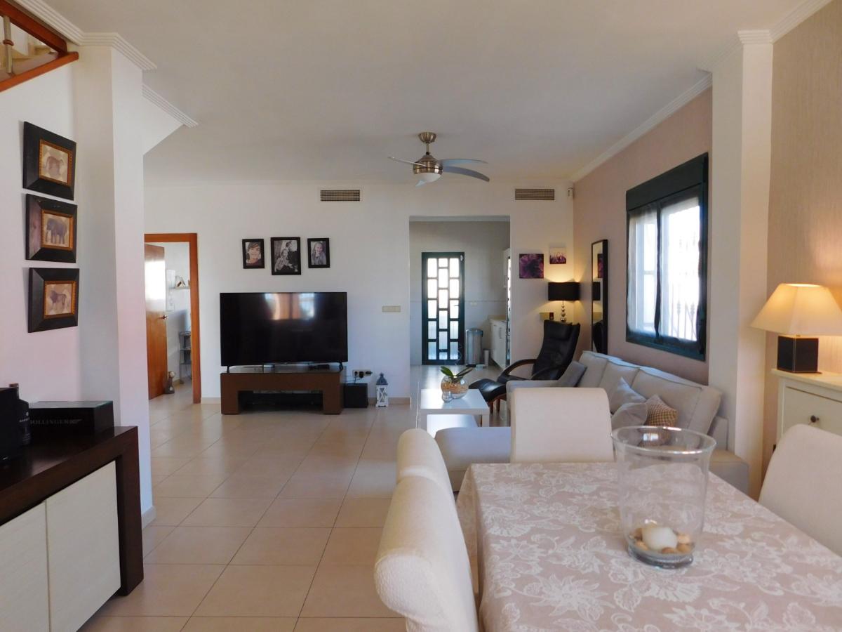 Villa a Ciudad Quesada, Alicante, Spagna 4 camere da letto, 207 mq. N° 149112