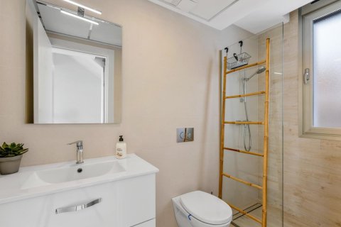 Villa en venta en Alicante, España 4 dormitorios, 150 m2 No. 149113 - foto 20