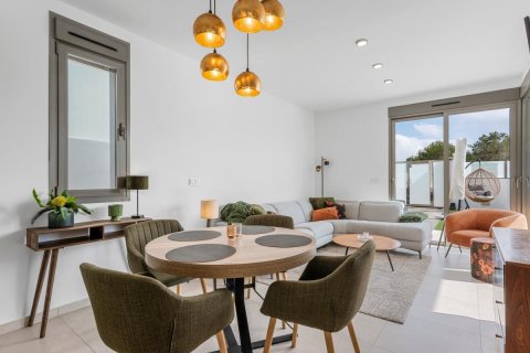 Villa en venta en Alicante, España 4 dormitorios, 150 m2 No. 149113 - foto 6