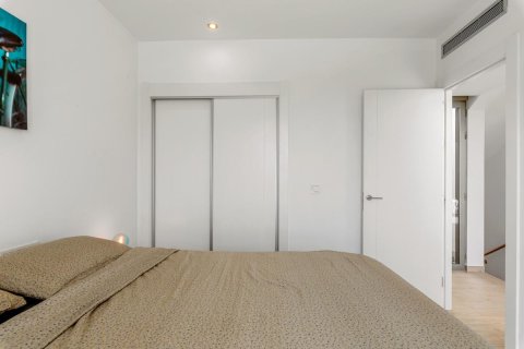 Villa en venta en Alicante, España 4 dormitorios, 150 m2 No. 149113 - foto 25