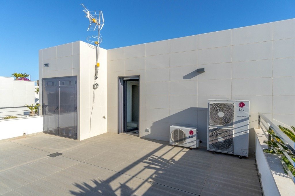 Villa in Alicante, Spain 3 bedrooms, 196 sq.m. No. 149117