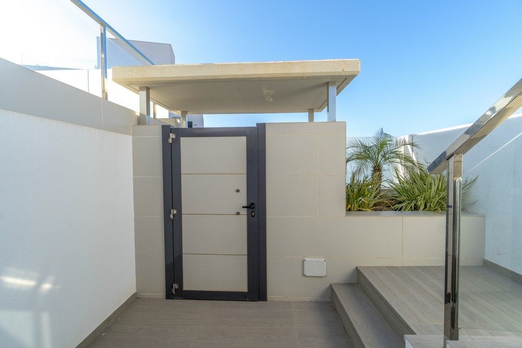Villa in Alicante, Spain 3 bedrooms, 196 sq.m. No. 149117