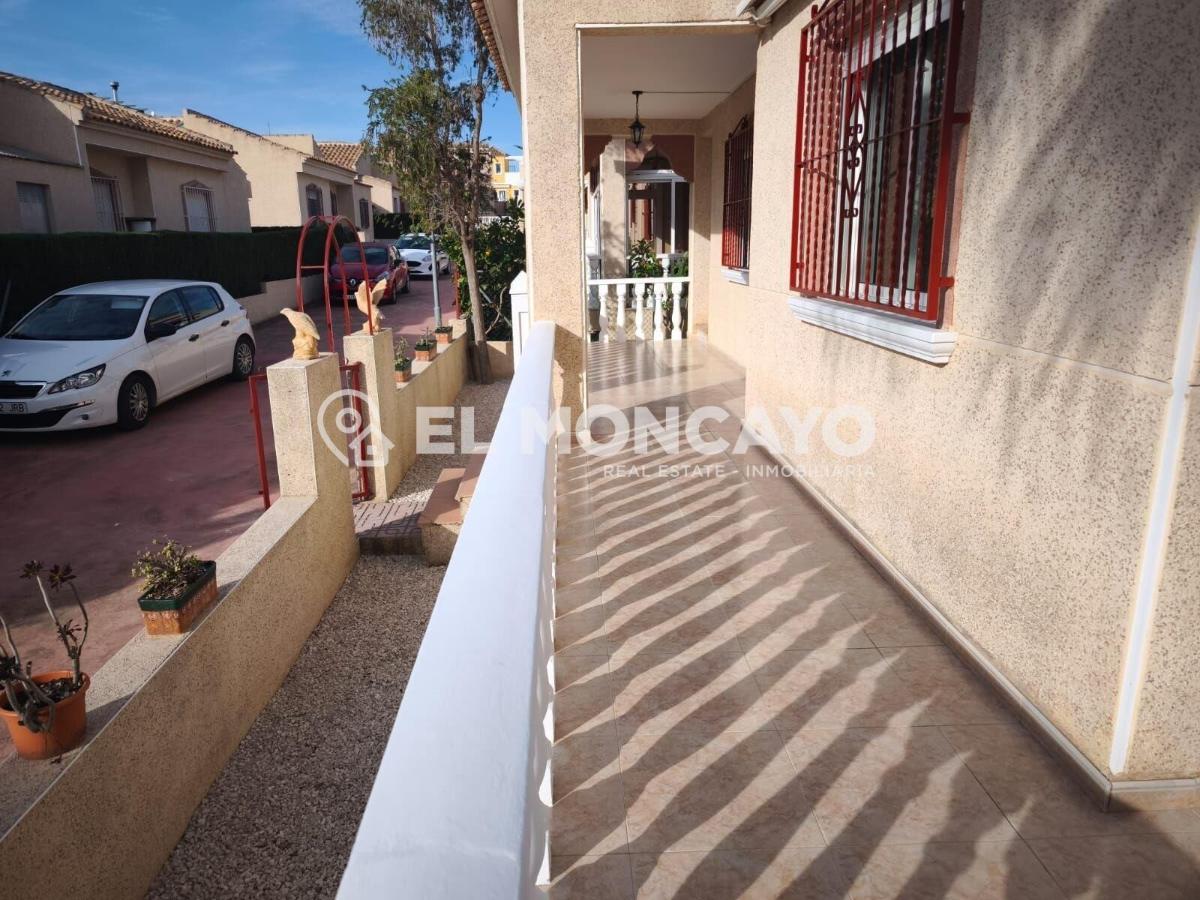 Villa a Algorfa, Alicante, Spagna 3 camere da letto, 84 mq. N° 149114