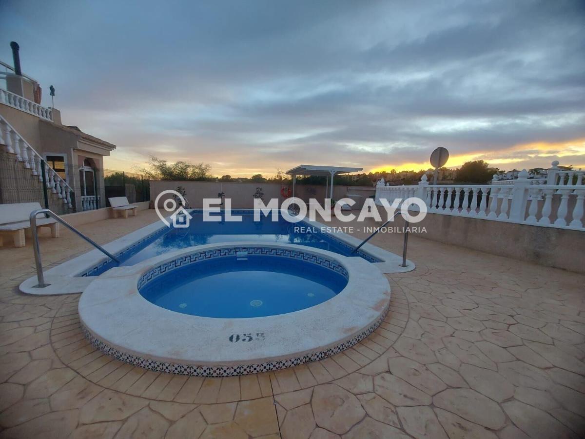Villa a Algorfa, Alicante, Spagna 3 camere da letto, 84 mq. N° 149114