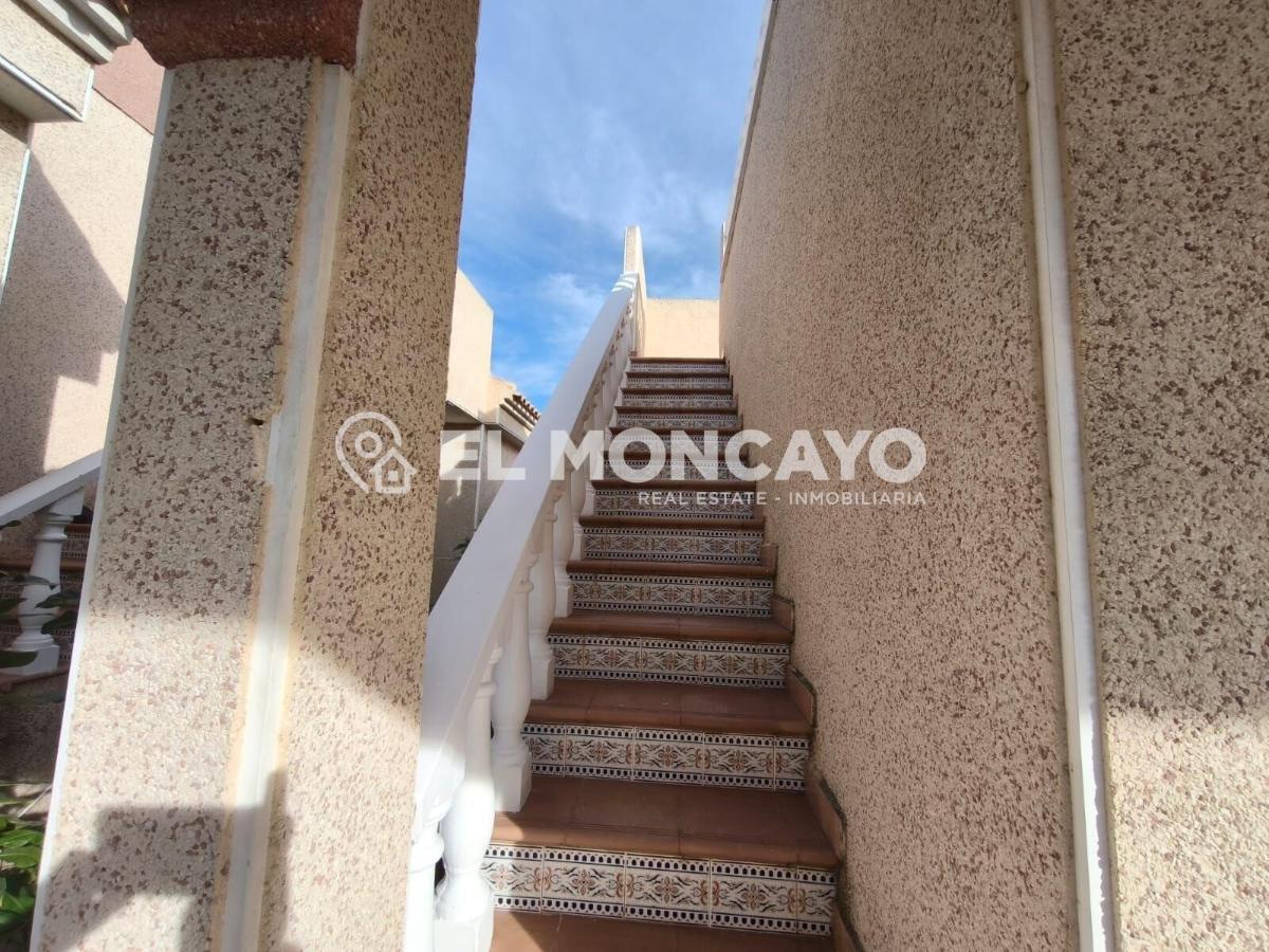 Villa a Algorfa, Alicante, Spagna 3 camere da letto, 84 mq. N° 149114