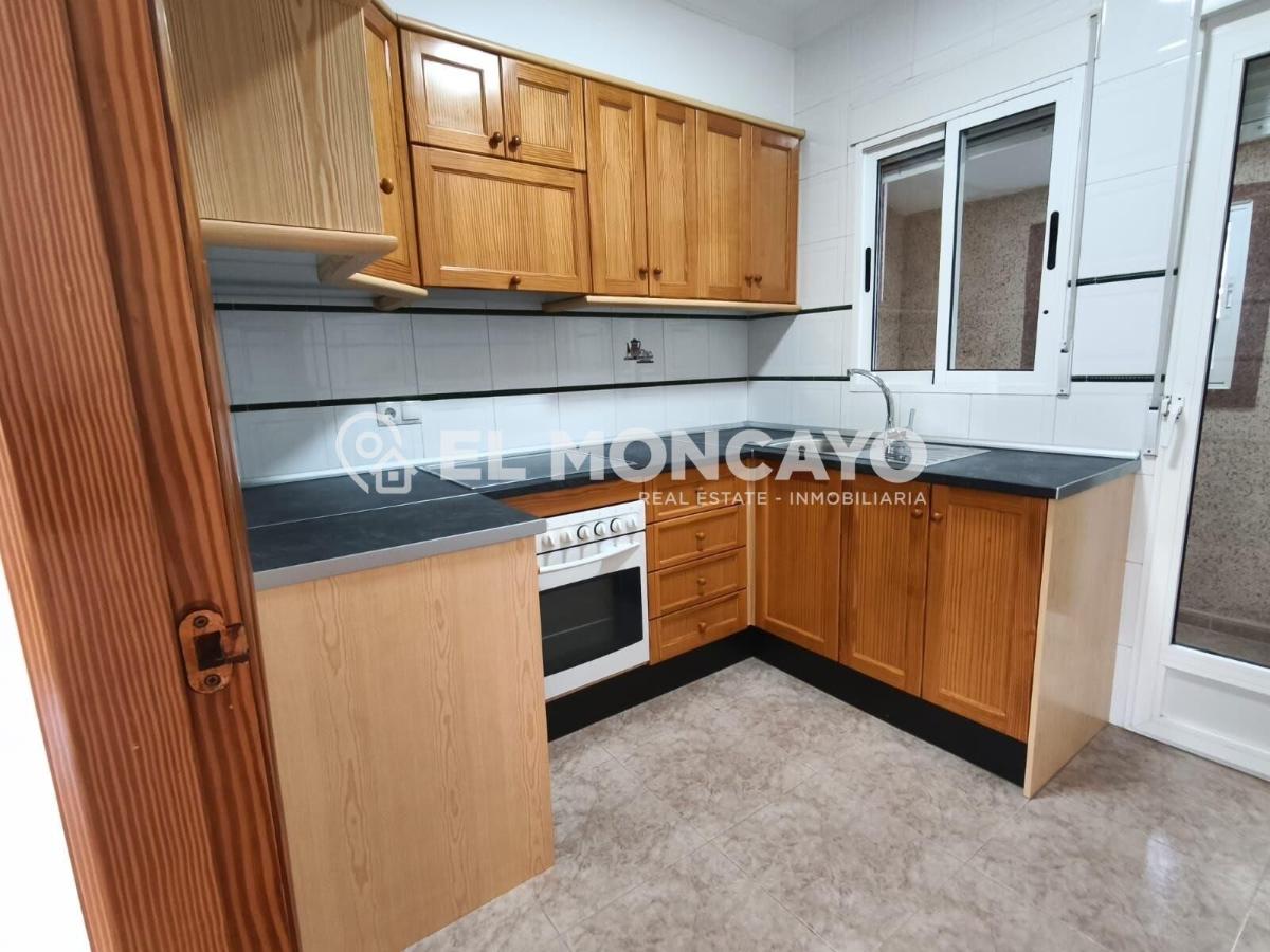 Villa a Algorfa, Alicante, Spagna 3 camere da letto, 84 mq. N° 149114