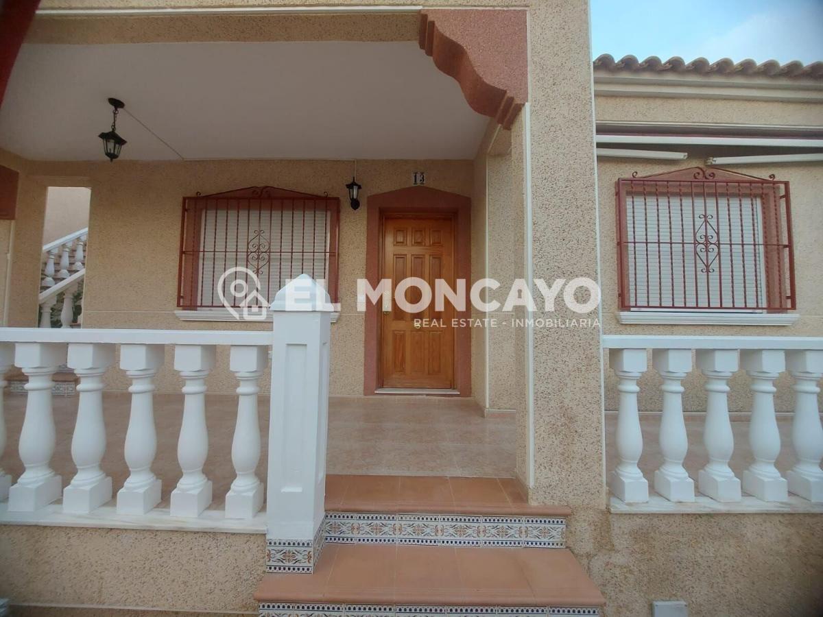 Villa a Algorfa, Alicante, Spagna 3 camere da letto, 84 mq. N° 149114