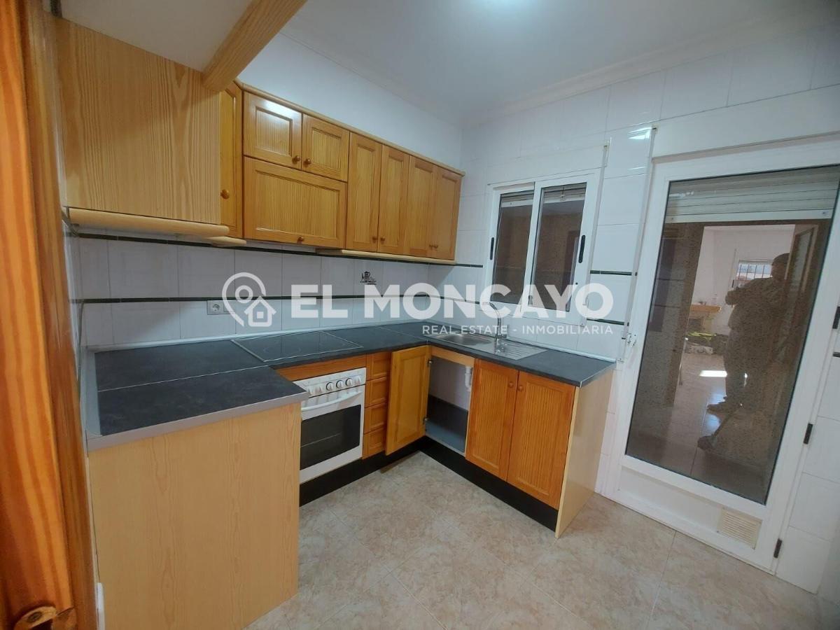 Villa a Algorfa, Alicante, Spagna 3 camere da letto, 84 mq. N° 149114