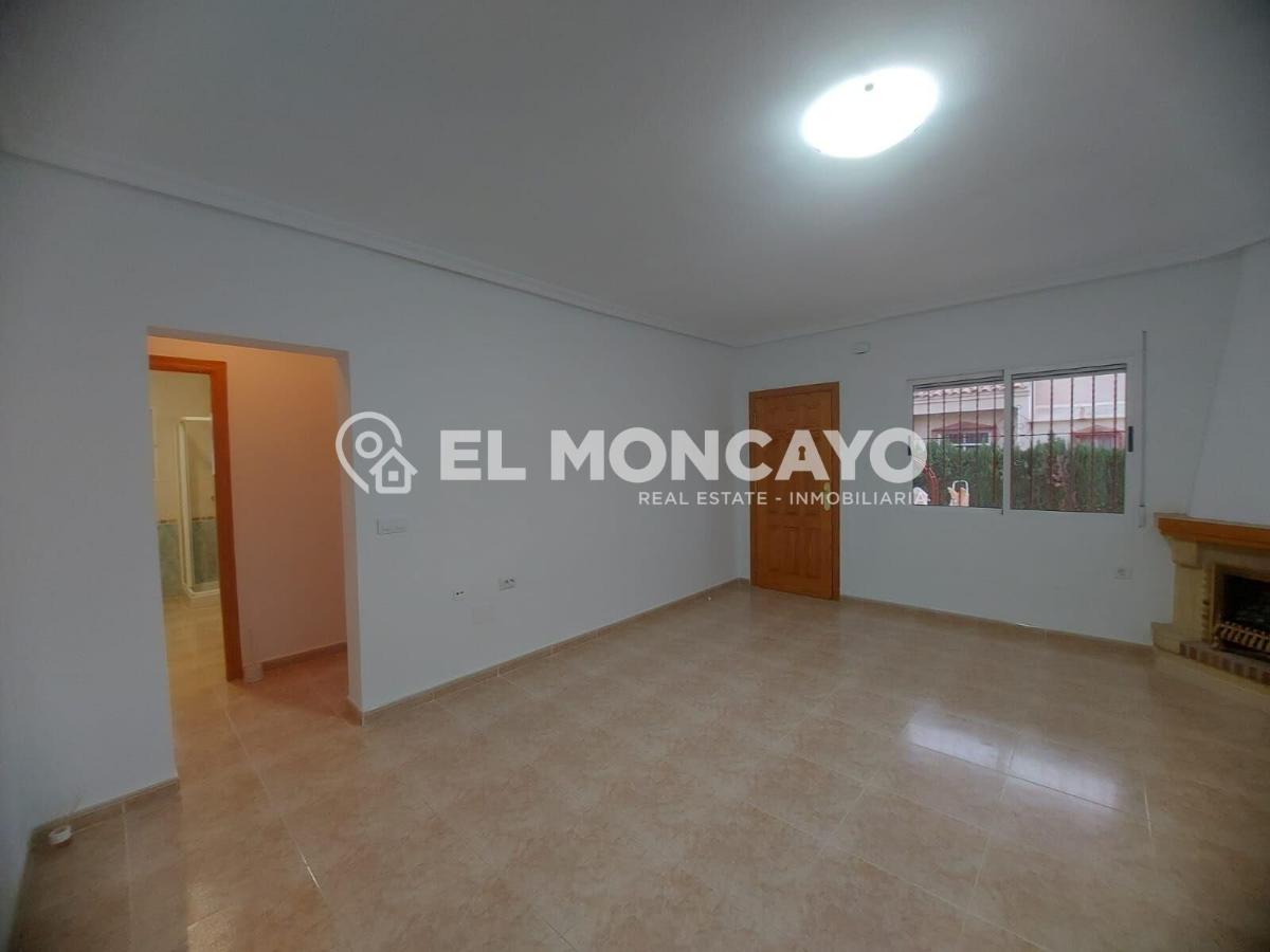 Villa a Algorfa, Alicante, Spagna 3 camere da letto, 84 mq. N° 149114