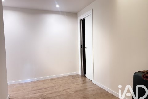 Apartment à louer à Barcelona, Espagne, 3 chambres, 87 m2 No. 187557 - photo 17