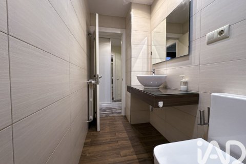 Huoneisto vuokrattavana Oviedo, Asturias, Espanja, 1 makuuhuone, 49 m2 No. 187558 - kuva 18