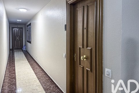 Huoneisto vuokrattavana Oviedo, Asturias, Espanja, 1 makuuhuone, 49 m2 No. 187558 - kuva 8