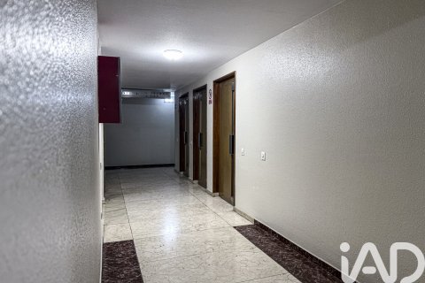 Huoneisto vuokrattavana Oviedo, Asturias, Espanja, 1 makuuhuone, 49 m2 No. 187558 - kuva 7