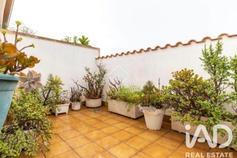 Duplex à vendre à Sant Feliu de Llobregat, Barcelona, Espagne, 4 chambres, 209 m2 No. 187553 - photo 22