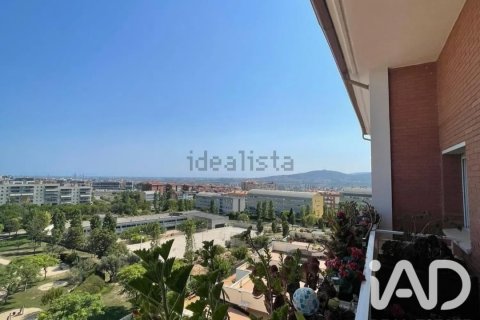 Duplex à vendre à Sant Feliu de Llobregat, Barcelona, Espagne, 4 chambres, 209 m2 No. 187553 - photo 4
